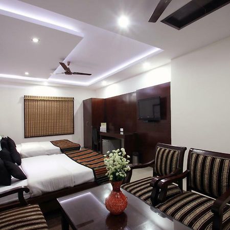 Hotel Mohan International New Delhi Ngoại thất bức ảnh